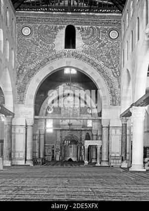 Bildunterschrift: Moschee el Aksa [d.h. al-Aqsa] Nahaufnahme Bogen - Ort: Jerusalem ca. 1940-1946 Stockfoto