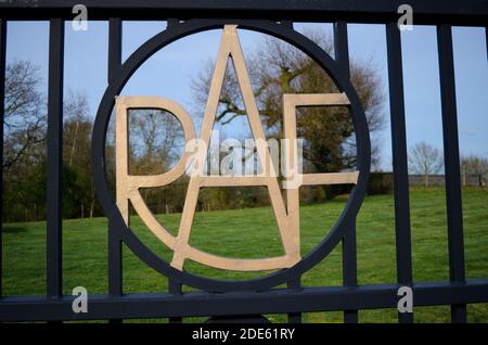 RAF Gates bei RAF Cosford in Shropshire England Stockfoto