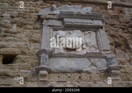 Heraklion, Kreta (Griechenland): Detail des venezianischen Löwenreliefs in der Mauer der Festung Koules Stockfoto