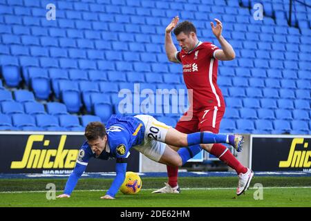 Solly March of Brighton & Hove Albion and James Milner of Liverpool - Brighton & Hove Albion gegen Liverpool, Premier League, Amex Stadium, Brighton, Großbritannien - 28. November 2020 nur zur redaktionellen Verwendung - es gelten die DataCo-Einschränkungen Stockfoto