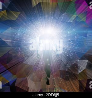 Menschliche Silhouette mit hellem Licht. Buntes kaleidoskopisches Muster auf einem Hintergrund. 3D-Rendering Stockfoto