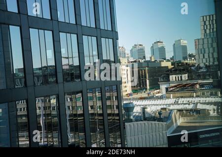 Stockholm - 02/07/2017: Blick vom Hotel auf den Hauptbahnhof im Winter Stockfoto