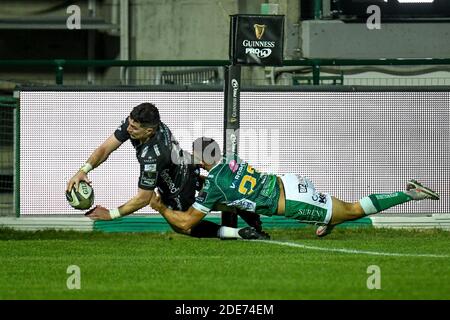 Monigo Stadion, Treviso, Italien, 29 November 2020, der abgesagte Versuch von Owen Jenkins (Drachen) während Benetton Treviso vs Dragons Rugby, Rugby Guinness Pro 14 Spiel - Foto Ettore Griffoni / LM Stockfoto