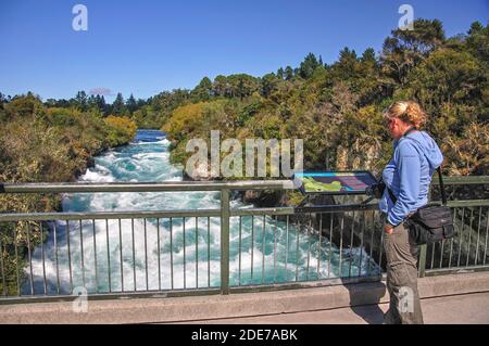 Huka Falls von der Brücke, in der Nähe von Taupo, Waikato Region, Nordinsel, Neuseeland Stockfoto