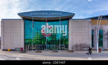 Die Fassade des Enercare Center in Exhibition Place. Das Gebäude wird von der Canadian National Exhibition und der Royal Agricultural Winter Fair, AS, genutzt Stockfoto