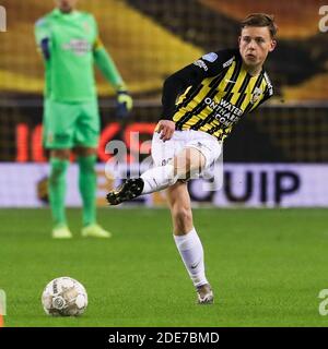 ARNHEM, NIEDERLANDE - NOVEMBER 29: Enzo Cornelisse von Vitesse während des niederländischen Eredivisie-Spiels zwischen Vitesse und Fortuna Sittard in Gelredome auf Nein Stockfoto