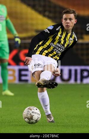 ARNHEM, NIEDERLANDE - NOVEMBER 29: Enzo Cornelisse von Vitesse während des niederländischen Eredivisie-Spiels zwischen Vitesse und Fortuna Sittard in Gelredome auf Nein Stockfoto