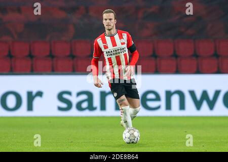 EINDHOVEN, NIEDERLANDE - NOVEMBER 29: Jorrit Hendrix vom PSV während des niederländischen Eredivisie-Spiels zwischen PSV und Sparta Rotterdam im Philips Stadion auf n Stockfoto