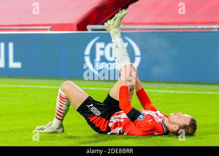 EINDHOVEN, NIEDERLANDE - NOVEMBER 29: Jorrit Hendrix vom PSV während des niederländischen Eredivisie-Spiels zwischen PSV und Sparta Rotterdam im Philips Stadion auf n Stockfoto