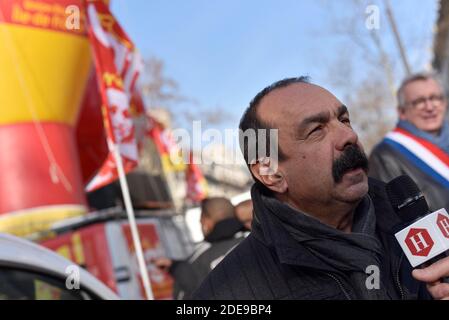 Der Generalsekretär der Allgemeinen Gewerkschaftsföderation der Arbeit (CGT), Philippe Martinez (2. R), nimmt am 5. Februar 2019 in der französischen Hauptstadt Paris an einem "Streiktay" Teil, den der französische Gewerkschaftsbund General Confederation of Labour (CGT) einberufen hat. Foto von Patrice Pierrot/Avenir Pictures/ABACAPRESS.COM Stockfoto