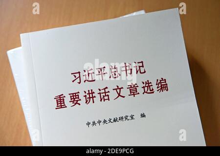 Bücher von gesammelten wichtigen Reden des Generalsekretärs Xi Jinping Stockfoto