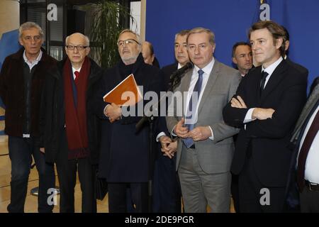 Der Bürgermeister von Montpellier Philippe Sauerel, der Bürgermeister von Rouen Yvon Robert, der Bürgermeister von Toulouse Jean-Luc Moudenc, der Bürgermeister von Dijon Francois Rebsamen, der Bürgermeister von Troyes Francois Baroin, während des Treffens mit den Bürgermeistern der großen Städte, die von den Demonstrationen der "gelben Westen" in den Büros des Finanzministeriums in Paris betroffen waren, Frankreich am 13. Februar 2019. Horto von Henri Szwarc/ABACAPRESS.COM Stockfoto