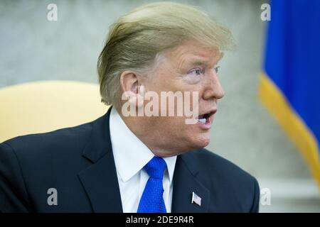 US-Präsident Donald J. Trump hält eine Rede im Oval Office des Weißen Hauses in Washington, DC, USA, 13. Februar 2019. Präsident Trump traf sich mit dem kolumbianischen Präsidenten Ivan Duque, um die Wirtschaftspolitik, die Bekämpfung von Betäubungsmitteln und die aktuelle Situation in Venezuela zu diskutieren. Foto von Michael Reynolds/Pool/ABACAPRESS.COM Stockfoto
