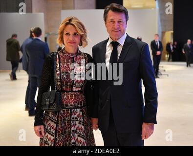 Nizza Bürgermeister Christian Estrosi und seine Frau Laura Tenoudji Ankunft in der 34. CRIF Vertreter Rat der jüdischen Institutionen von Frankreich (conseil representatif des Institutions juives de France) jährliche Abendessen im Louvre Karussell am 20. Februar 2019, in Paris, Frankreich. Foto von Christian Liewig/ABACAPRESS.COM Stockfoto