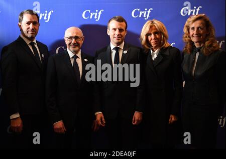 Der Vorsitzende des CRIF, Francis Kalifat, begrüßt zusammen mit Justizministerin Nicole Belloubet, Innenminister Christophe Castaner, den französischen Präsidenten Emmanuel Macron und seine Frau Brigitte Macron zum 34. Jahresessen des Vertretungsrates der jüdischen Institutionen Frankreichs (CRIF - Conseil Representatif des Institutions juives de France) am 20. Februar 2019. Im Louvre Carrousel in Paris, Frankreich. Foto von Christian Liewig/ABACAPRESS.COM Stockfoto