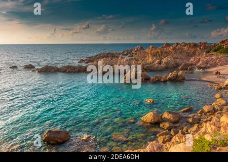 Der herrliche Strand von Li Cossi in Sardinien, Italien Stockfoto