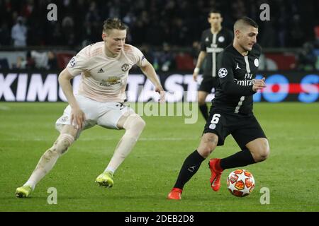 Marco Verratti von PSG kämpft gegen Scott McTominay von Manchester United während des UEFA Champions League-Spiels 16 im Stadion Parc des Princes in Paris am 6. März 2019 im Rahmen der zweiten Etappe des Fußballspiels zwischen Paris Saint-Germain (PSG) und Manchester United. Manchester United gewann 3-1 und qualifizierte sich für den 1/4. Foto von Henri Szwarc/ABACAPRESS.COM Stockfoto