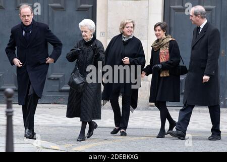 Graf von Paris, Prinz Jean von Orleans, Herzogin von Montpensier, Prinzessin Marie von Liechtenstein, Prinz Eudes von Orleans und seine Frau Prinzessin Marie-Liesse von Orleans besuchen die Messe "Messe pour le repos de l'ame" für den Graf von Paris, Prinz Henri d' Orleans wurde am 23. März 2910 in der Kirche Saint Germain l'Auxerrois von Chanoine Gilles Annequin präzidiziert.Graf von Paris, Prinz Henri von Orleans, starb am 21. Januar 2019 um 85 Uhr. Foto von David Niviere/ABACAPRESS.COM Stockfoto