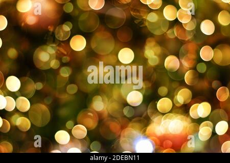 Bunte Weihnachten Bokeh Hintergrund von unfokussed glitzernden Lichtern. Stockfoto