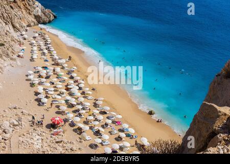 Kaputas Strand in Kas, Kalkan, Antalya, Türkei. Lykische Art. Sommer- und Urlaubskonzept Stockfoto