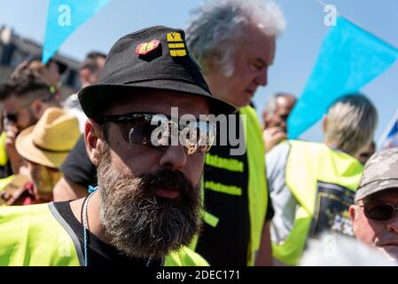 Für Akt 20 der Gilets Jaunes (Gelbe Westen)-Mobilisierung hatten die Demonstranten zu einer großen nationalen Kundgebung in Bordeaux aufgerufen. Etwa 5000 Menschen versammelten sich dort in relativer Ruhe, wobei einige Gewalt die Prozession am Ende des Tages markierte. Jerome Rodigues, einer der Führer der Bewegung, machte die Reise zu diesem Anlass. Bordeaux, Frankreich, 30. März 2018. Foto von Samuel Boivin / ABACAPRESS.COM Stockfoto