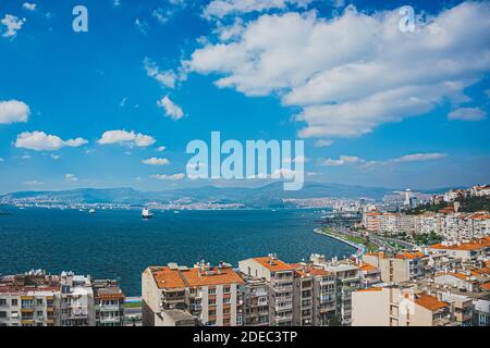 Panoramablick auf Izmir (Smyrna), Türkei. Ägäis. Stockfoto
