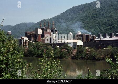 1970er Foto (1975) - Union Carbide Ferrolegierung Werk. Stockfoto