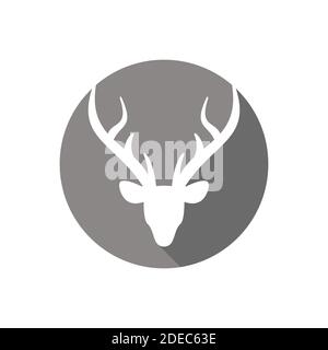 Weiße Silhouette von Hirsch Kopf mit Schatten im braunen Kreis. vektor flache Symbol auf weißem Hintergrund isoliert. Natur Urlaub Logo. Wilde Reise. Jagd auf ein Stock Vektor