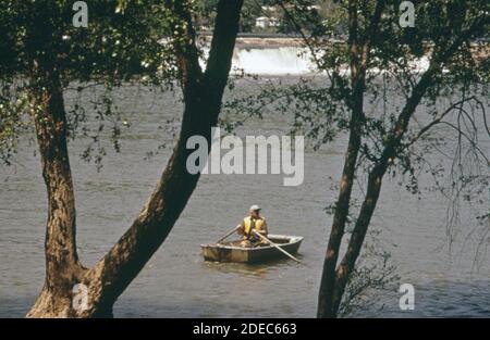 1970er Foto (1973) - Glen Ferris am Kanawha River In der Nähe Gauley Bridge ist ein beliebter Ort für Camping und Angeln Stockfoto