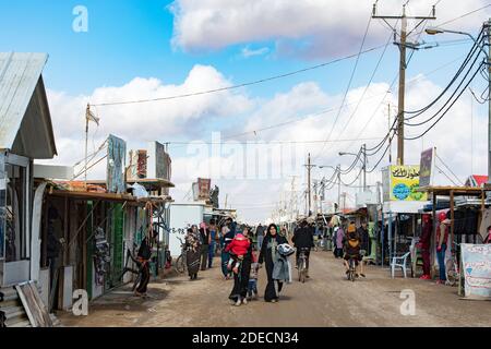 Ein Blick auf das Zaatari Flüchtlingslager. Zaatari befindet sich im Norden Jordaniens in der Nähe der Grenze zu Syrien. Jordanien am 2018-12-15 Stockfoto