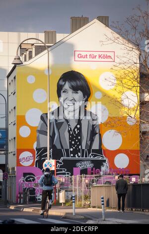 Die Bürgermeisterin Henriette Reker als großes Graffiti auf einer Hauswand in der Severinstraße des Künstlerkollektivs Coloured Boulevard, Köln, Deutschland. Die Oberbue Stockfoto