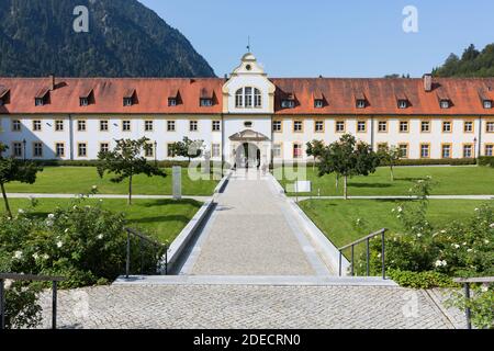 Ettal, Deutschland - 19. September 2020: Blick auf die Abtei Ettal - ein benediktinerkloster in oberbayern. Stockfoto