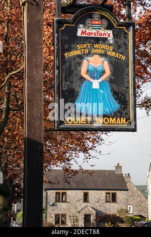 The Quiet Woman, Earl Sterndale, Peak District National Park, Derbyshire Stockfoto