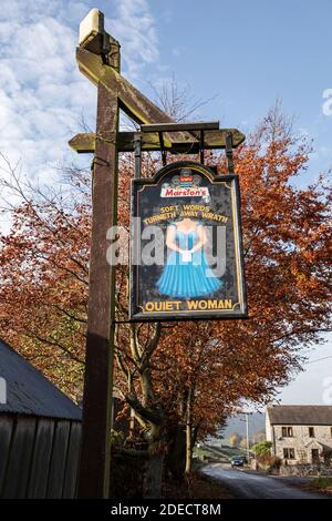 The Quiet Woman, Earl Sterndale, Peak District National Park, Derbyshire Stockfoto