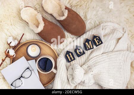 Startseite Stillleben, gemütliche Lifestyle-Komposition Draufsicht. Stockfoto