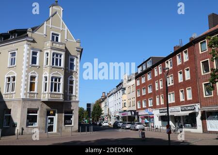 GLADBECK, DEUTSCHLAND - 20. SEPTEMBER 2020: Willy Brand Square (Willy-Brandt-Platz) City View in Gladbeck, Deutschland. Gladbeck ist ein wichtiger ehemaliger indust Stockfoto