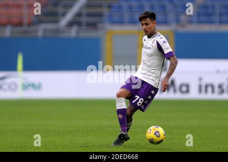 Erick Pulgar von ACF Fiorentina in Aktion während des Serie A Spiels zwischen AC Mailand und ACF Fiorentina. AC Mailand gewinnt 2-0 gegen ACF Fiorentina. Stockfoto