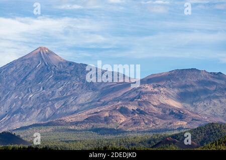 Vulkan Teide und Pico Viejo von der Puerta de Erjos aus gesehen, Teno, Teneriffa, Kanarische Inseln, Spanien Stockfoto