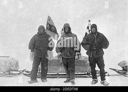Ernest Henry Shackleton, Kapitän Robert Falcon Scott und Dr. Edward Adrian Wilson auf der British National Antarctic Expedition (a.k.a. Discovery-Expedition), 2. November 1902 Stockfoto
