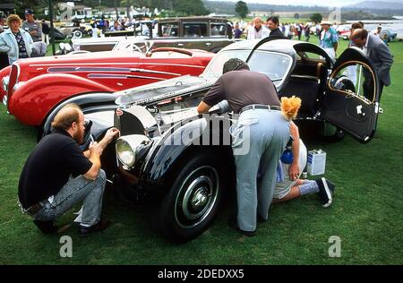 Ralph Laurens 1937 Bugatti Typ 57SC Atlantic wird gezeigt Der Pebble Beach Concours 1990 Stockfoto
