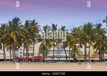 Usa, Miami, Miami Beach, South Beach, Art Deco Hotels am Ocean Drive Stockfoto