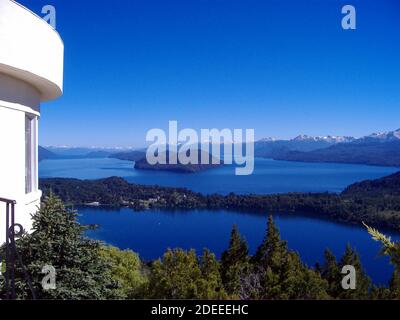 Patagonien Argentinien. Nahuel Huapi See vom Cerro Campanario (gescannt von Fujichrome Provia) Stockfoto