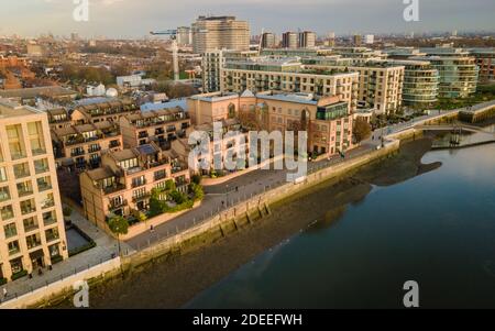 Luftaufnahme des Riverwalgrundstücks in Hammersmith, West London Stockfoto