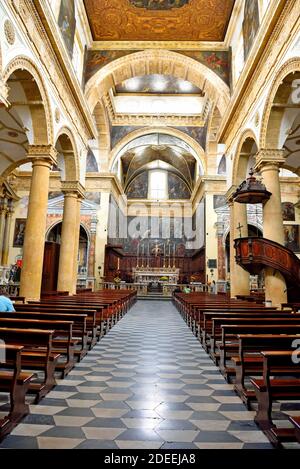 Der Innenraum der Basilika Kathedrale von S.. Agata v. m. 17. Jahrhundert - 3. Mai 2018 Gallipoli Salento Italien Stockfoto