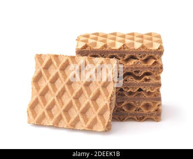 Stapel von Schokolade gefüllte Waffeln auf weiß isoliert Stockfoto