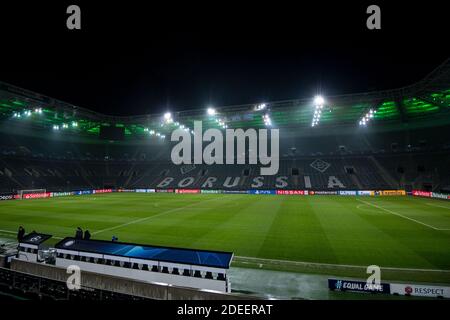30. November 2020, Nordrhein-Westfalen, Mönchengladbach: Fußball: Champions League, vor dem Spiel Borussia Mönchengladbach - Inter Mailand. Der Borussia Park. Foto: Marius Becker/dpa Stockfoto