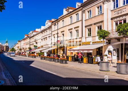 Die lebhafte und zentrale Nowy Swiat Straße mit Bars und Restaurants. Warschau, Polen, Europa Stockfoto