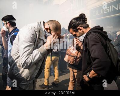 Menschen aus der Gelbwesten-Bewegung protestieren während des 22. Akt der Bewegung. Am 13. April 2019 Toulouse, Frankreich. Foto von Alban De Jong/ ABACAPRESS.COM Stockfoto