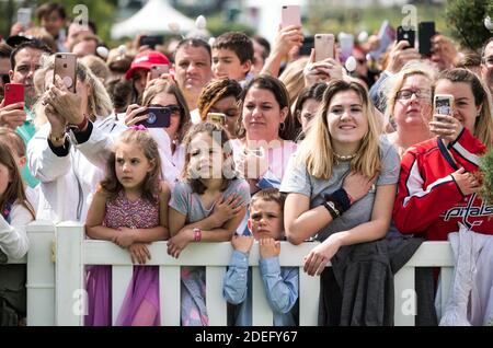 Die Massen warten auf den Beginn der Ostereierrolle im Weißen Haus in Washington, D.C. am 22. April 2019. Foto von Kevin Dietsch/UPI /ABACAPRESS.COM Stockfoto