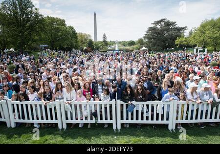 Die Massen warten auf den Beginn der Ostereierrolle im Weißen Haus in Washington, D.C. am 22. April 2019. Foto von Kevin Dietsch/UPI /ABACAPRESS.COM Stockfoto